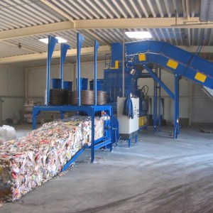 Avermann AVOS 1810 Horizontal Baler supplied by Kenburn