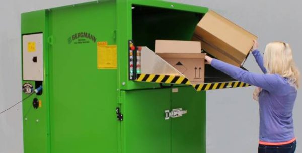Compact general business waste with Bergmann roto compactor at A G Parfett - Kenburn