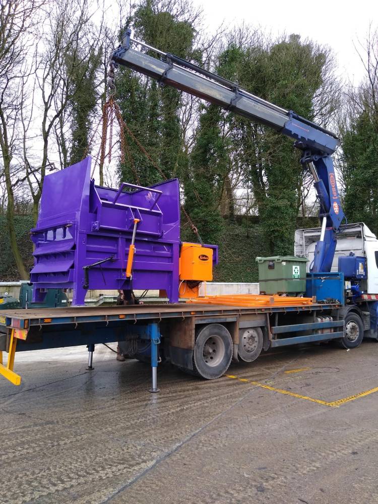 Kenburn-Select-KS250-Static-Compactor-being-offloaded-1