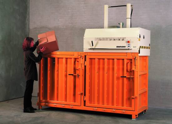 Bramidan 4-0F baler