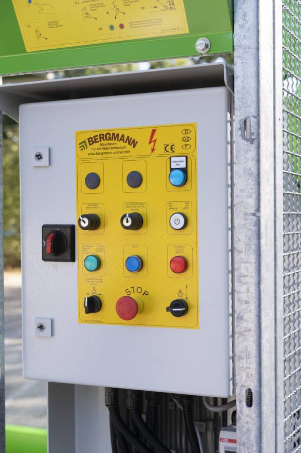 Bergmann-Electric-Jumbo-Rollpacker-13a-scaled (1)