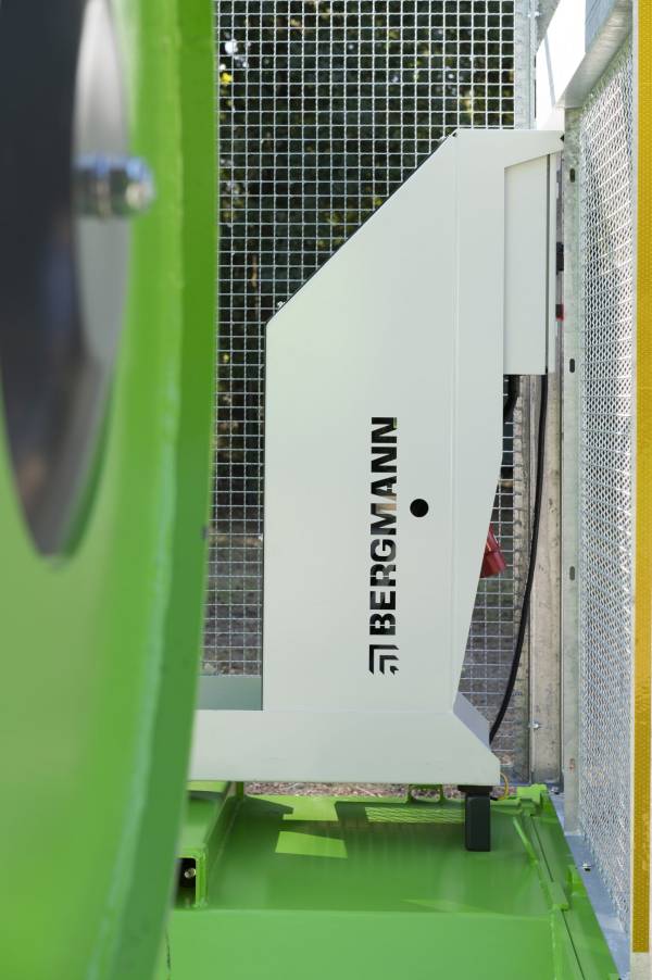 Bergmann-Electric-Jumbo-Rollpacker-15a-scaled