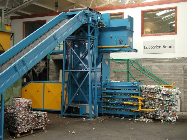 horizontal-baler-No-Logo