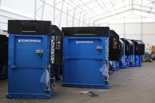 Balex-balers-in-storage